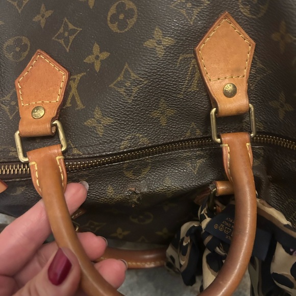 Louis Vuitton Monogram Canvas large Speedy purse - Not included on sale. - Picture 10 of 16
